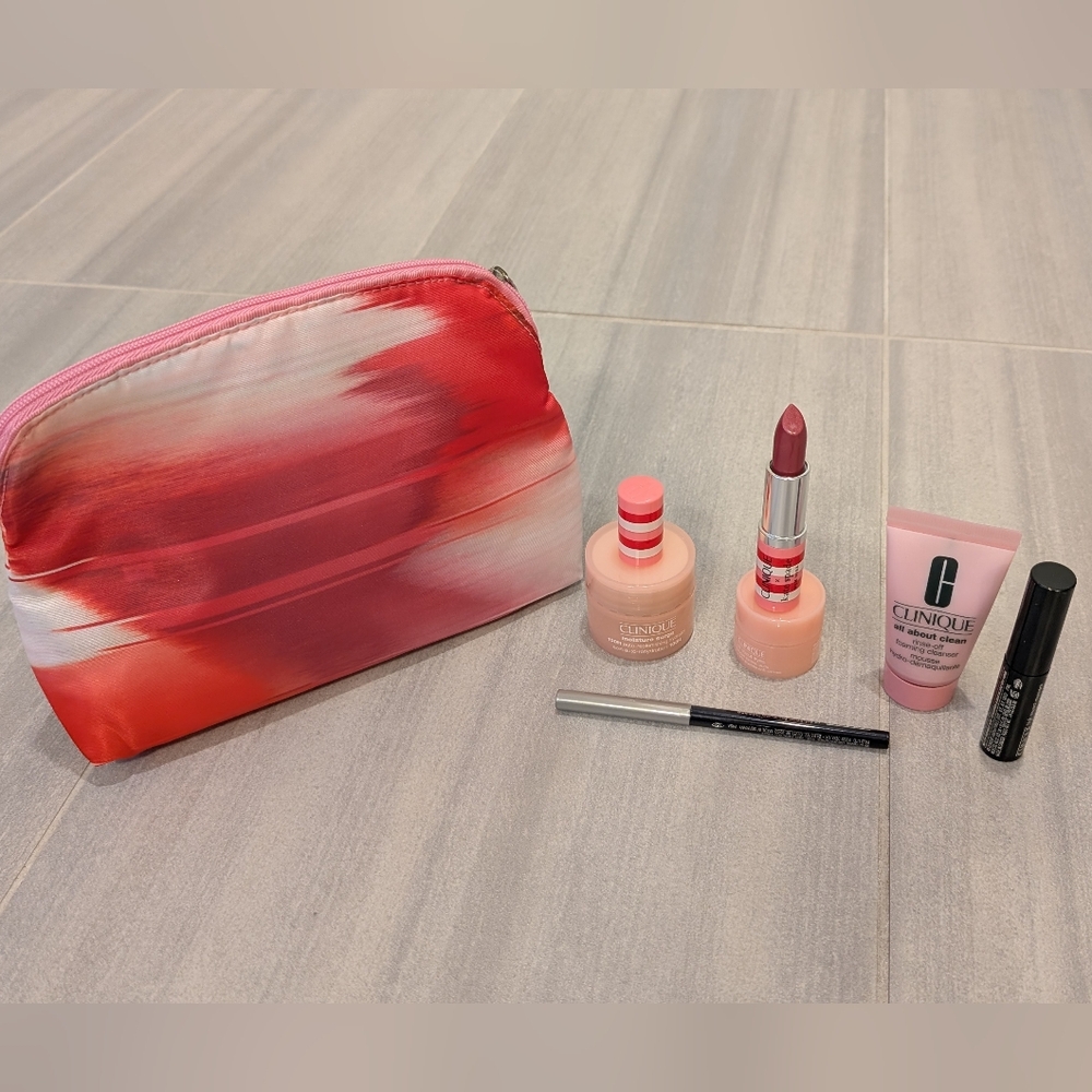 NWT Clinique Makeup And Skincare Care Bundle With Bonus Bag